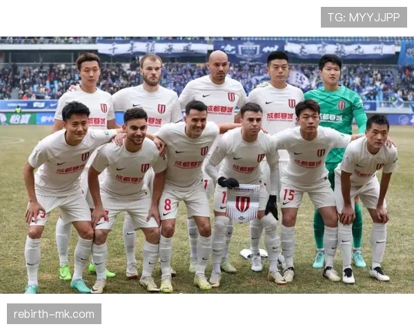 上海申花稳健发挥，争冠形势愈发激烈