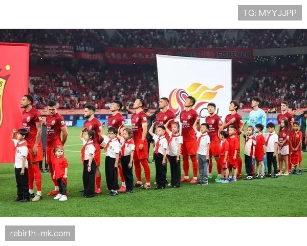 中超揭幕战激情开场，各强队表现备受球迷热议